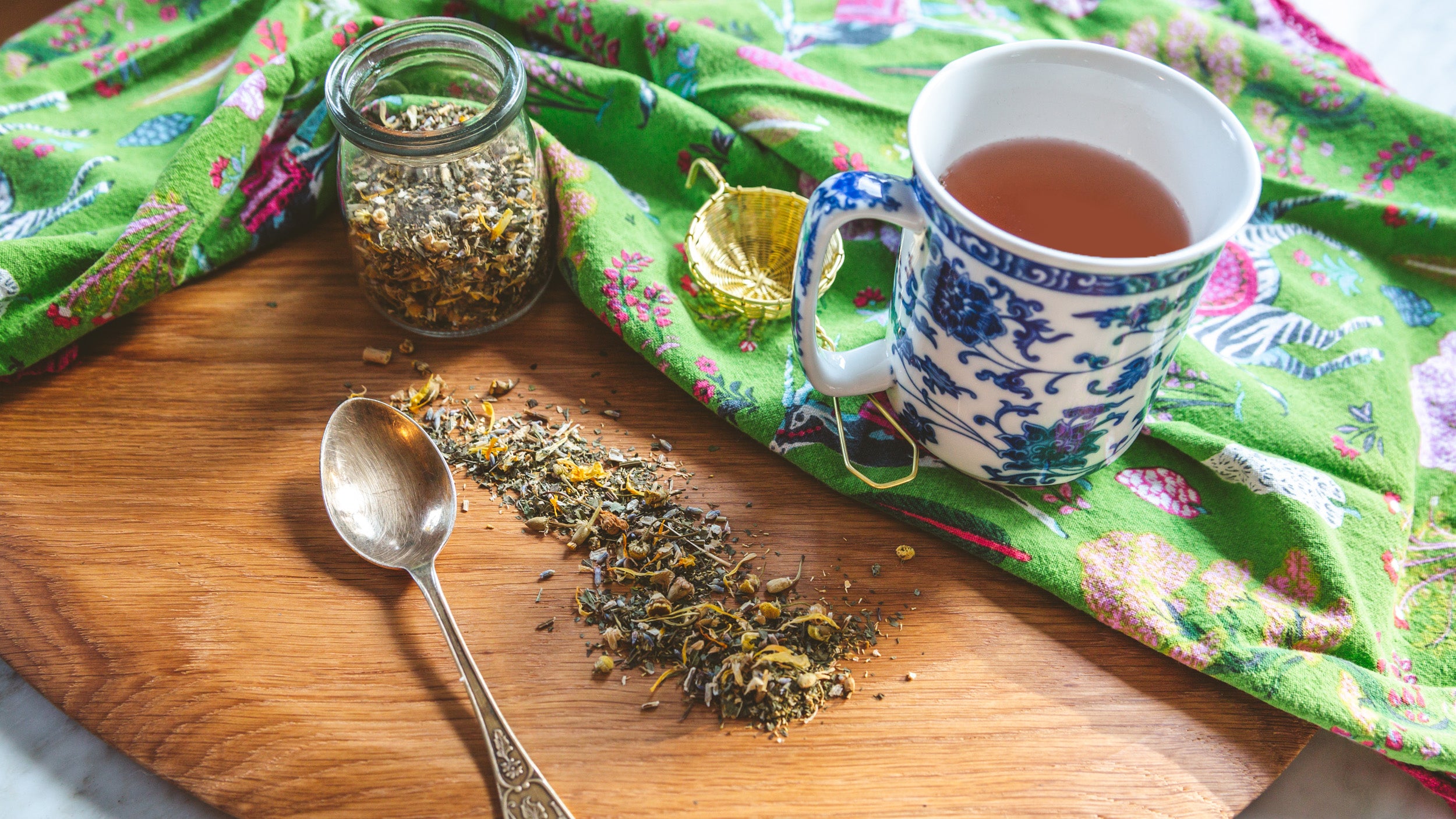 Sleep Better Tonight with this DIY Sleepy Tea