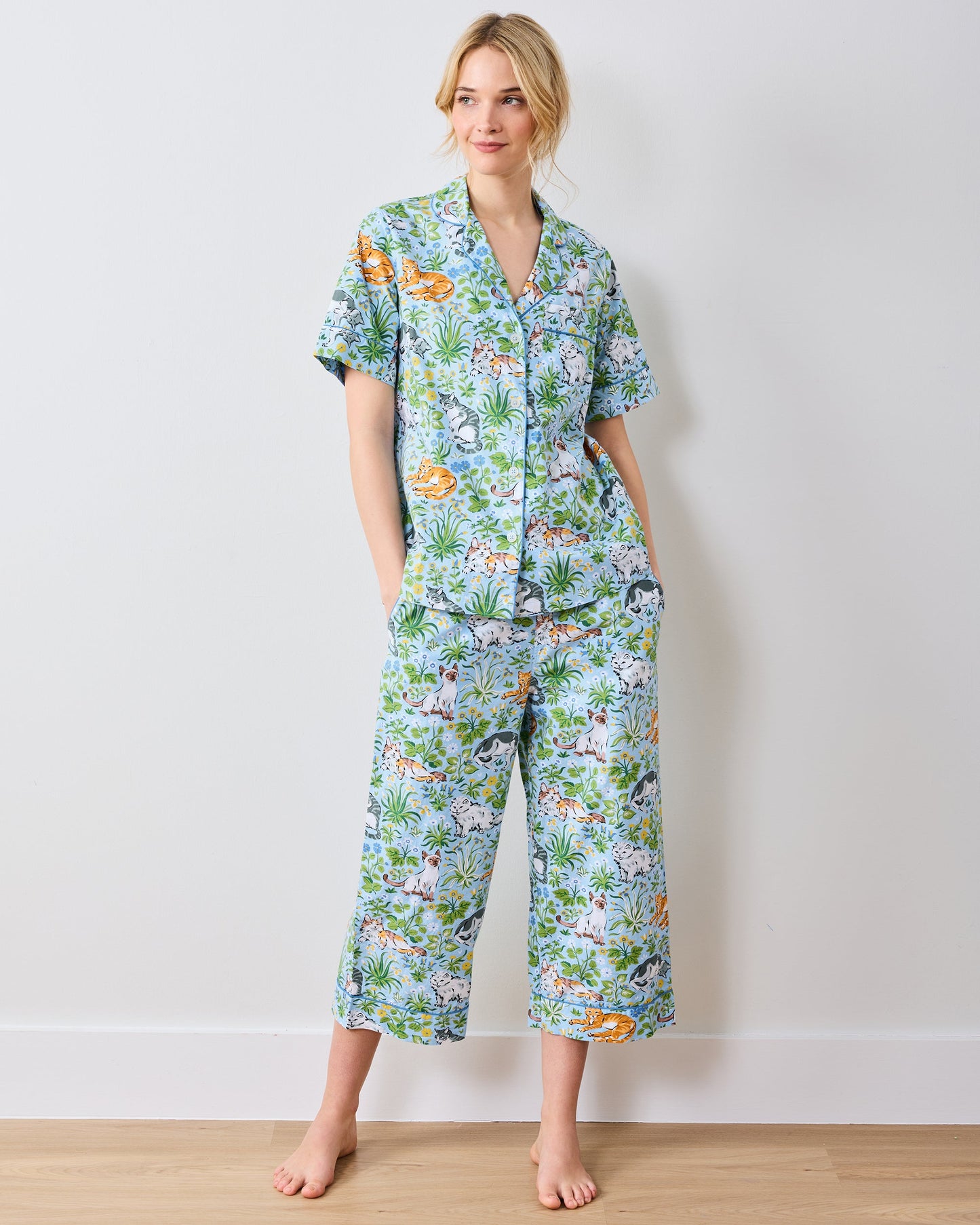 Must Love Cats - Short Sleeve Top & Cropped Pants Set  - Cornflower - Printfresh