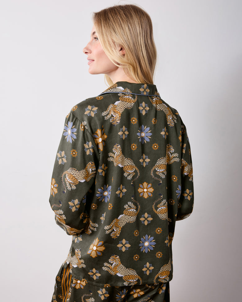 Back close view of the olive petite Rittenhouse pajama shirt, showing the collar and leopard and flower print.
