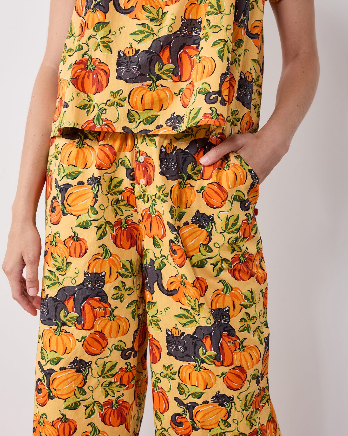Pumpkin Prowl - Pintuck Cropped Set - Salted Caramel